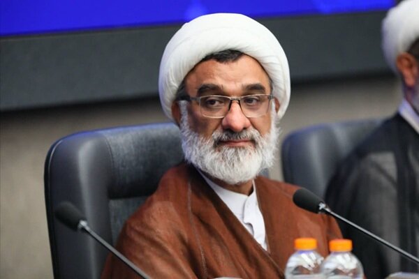 قول مساعد وزیر علوم برای بازگشت سقف سنی جذب هیئت علمی به ۴۵ سال