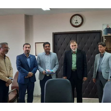 همکاری جهاد کشاورزی بیرجند با دانشگاه برای پژوهشهای نیازمحور و حمایت از مزرعه آموزشی تقویت میشود