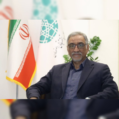 فعالیت علمی نباید تحت تأثیر سیاستمداران و مناقشات سیاسی قرار گیرد