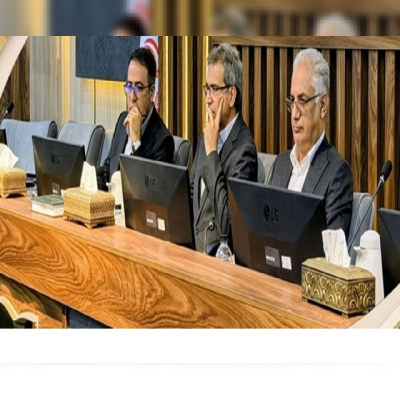 تأکید بر بازمهندسی رشته‌های دانشگاهی متناسب با نیازهای آینده بازار کار در جلسه کارگروه مدیریت آموزش عالی استان