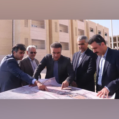 بازدید مشاور وزیر علوم در حوزه اقتصاد از دانشگاه یزد